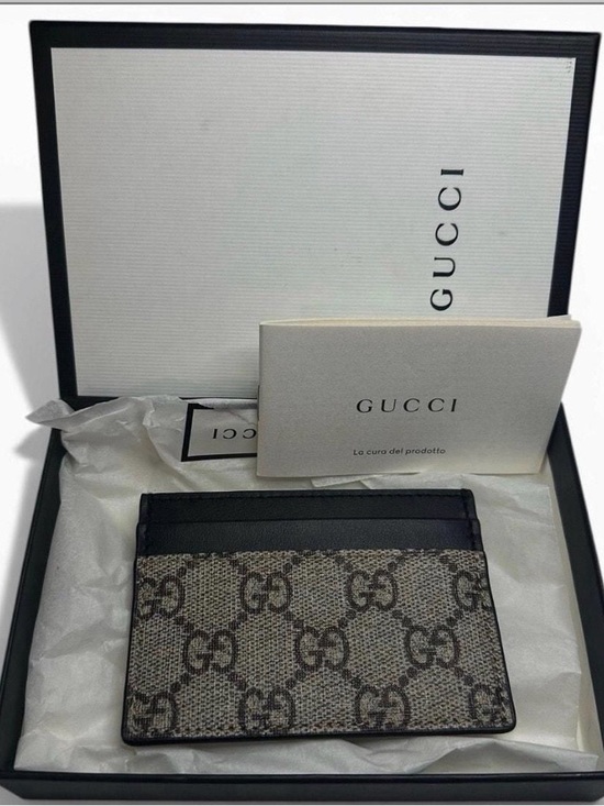 Gucci Handbags - Gucci Brown GG Supreme Canvas Card Holder with leather Trim